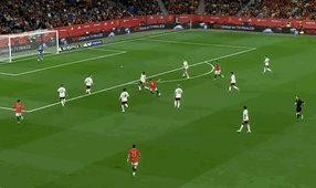 银河娱乐城官方入口-【友谊赛】马尔穆什射门中柱，西班牙0比0埃及