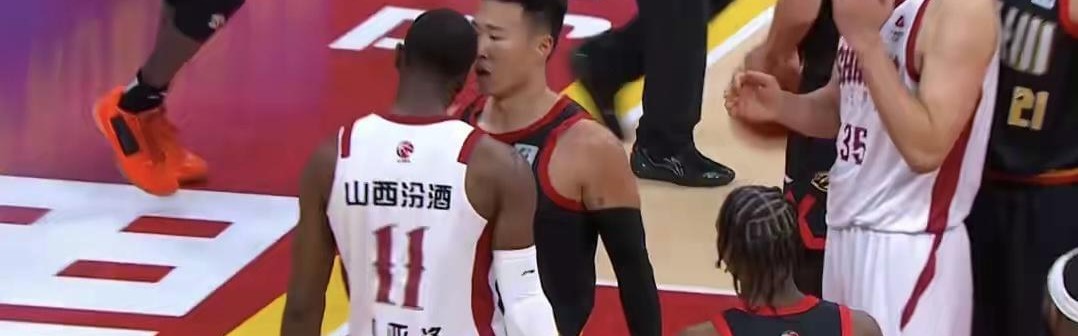 银河娱乐城官方网站-驱逐主教练，半场7次技术犯规，CBA超级外援又惹麻烦