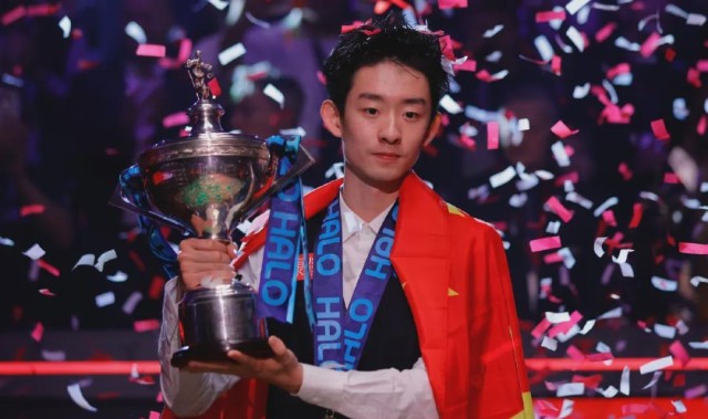 银河娱乐城-首位00后斯诺克世锦赛冠军，来自中国！
